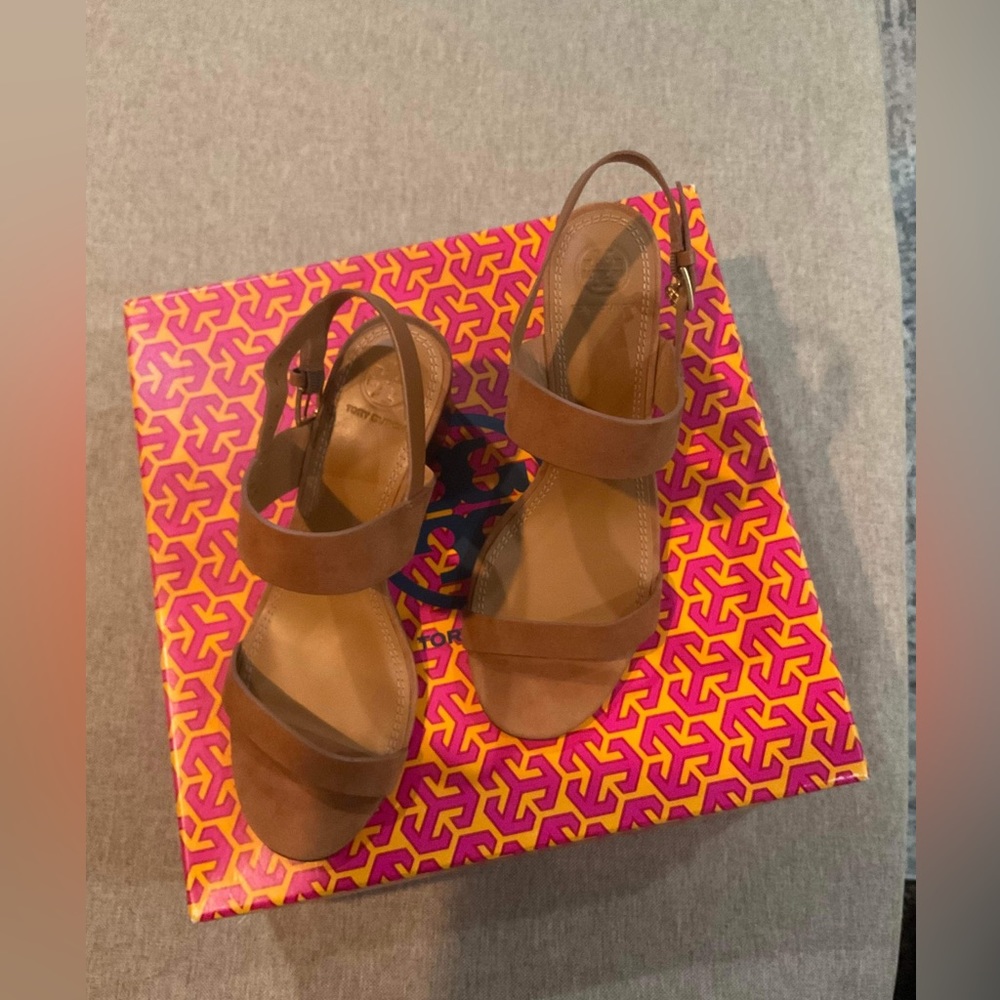 ‼️ SOLD ‼️ Tory Burch. Brand new in a box. Size 8